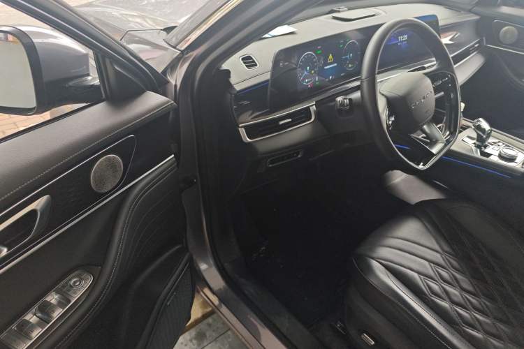 Used Chery Tiggo 7 PLUS New Energy 2023 Champion Edition 1.5T 100KM Speedy Version Driver Seat
