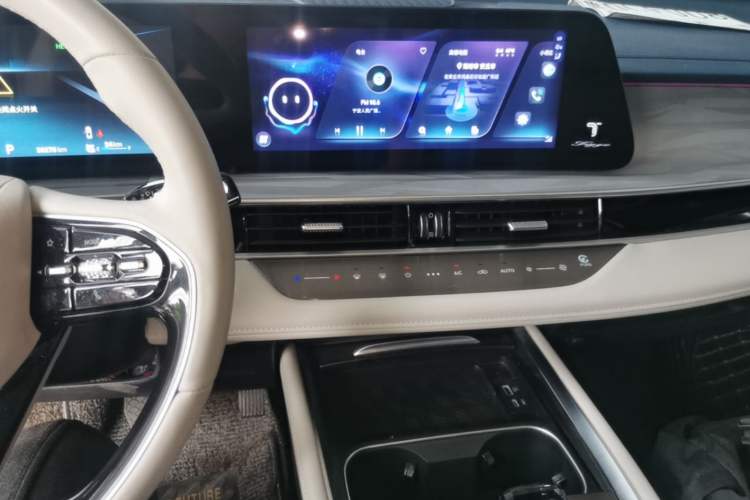 Used Chery Tiggo 7 PLUS New Energy 2023 1.5T Zhiyuan Trim Audio And AC Panel