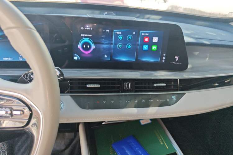 Used Chery Tiggo 7 PLUS New Energy 2023 1.5T ZhiShang Trim Audio And AC Panel