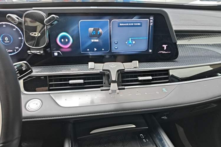Used Chery Tiggo 7 PLUS New Energy 2023 1.5T Zhiyuan Trim Audio And AC Panel