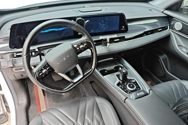 Used Chery Tiggo 7 PLUS New Energy 2023 1.5T Zhiyuan Trim Center Console