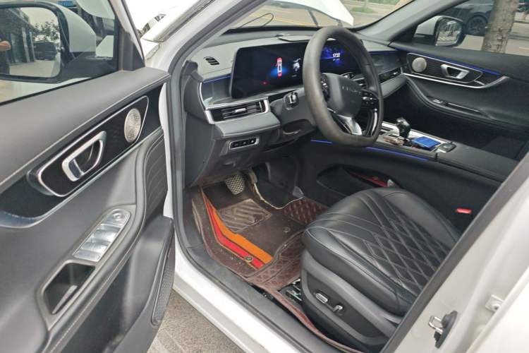 Used Chery Tiggo 7 PLUS New Energy 2023 Champion Edition 1.5T 100KM Speedy Version Driver Seat