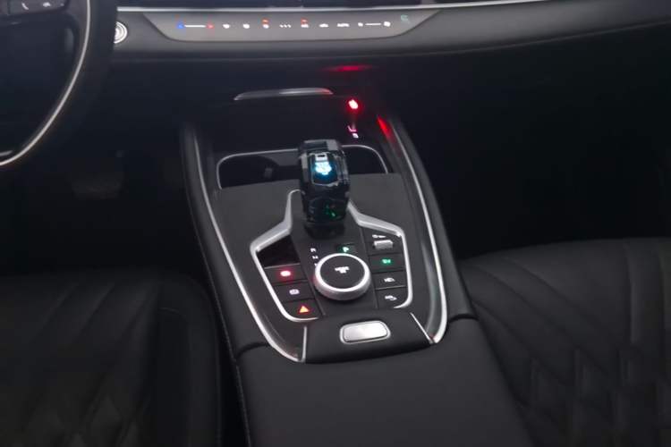 Used Chery Tiggo 7 PLUS New Energy 2023 1.5T Zhiyuan Trim Gear Lever