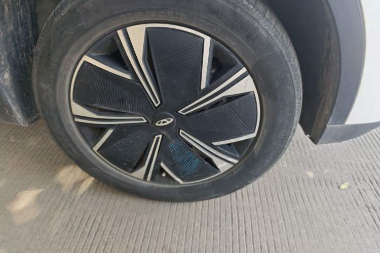 Used Chery Tiggo 7 PLUS New Energy 2023 1.5T ZhiShang Trim Right Front Wheel Hub