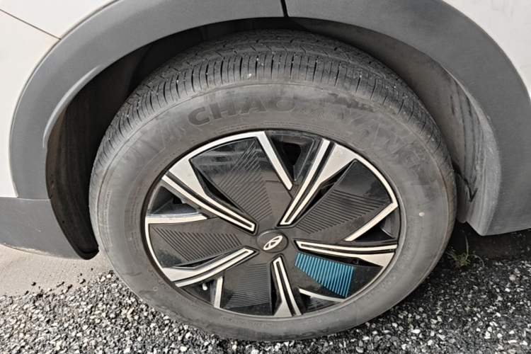 Used Chery Tiggo 7 PLUS New Energy 2023 1.5T Zhiyuan Trim Right Rear Wheel Hub