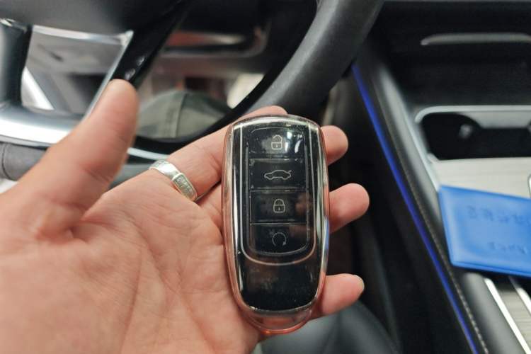 Used Chery Tiggo 7 PLUS New Energy 2023 Champion Edition 1.5T 100KM Speedy Version Vehicle Key