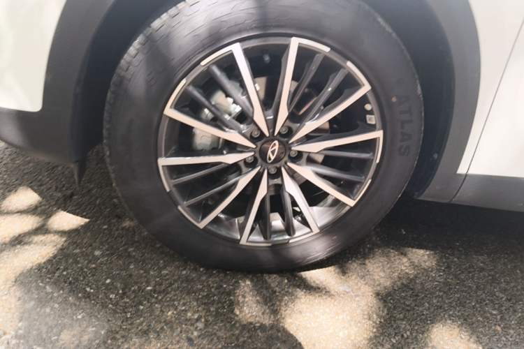 Used Chery Tiggo 7L 2026 Model 1.5T DCT Prestige Edition Left Front Wheel Hub