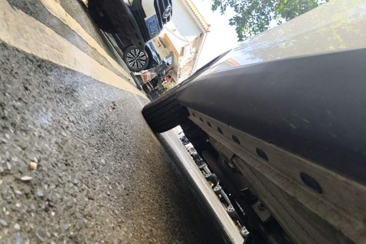 Used Chery Tiggo 7L 2026 Model 1.5T DCT Prestige Edition Right Side Sill