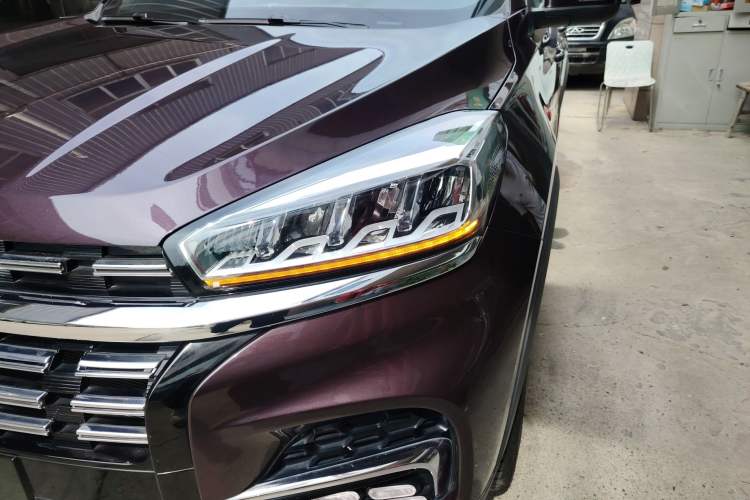 Used Chery Tiggo 8 2019 1.6 TGDI Automatic Elite Model Left Front Headlight