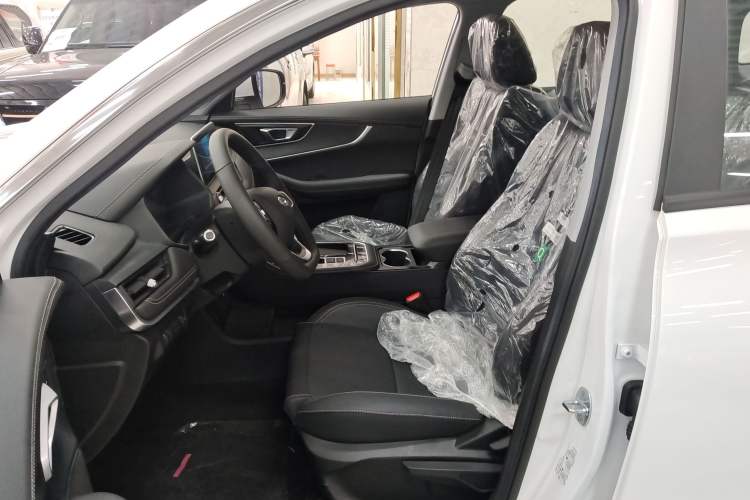 Used Chery Tiggo 8 2024 1.5 TCI Automatic New Dynamic 7-Seater Left Front Seat