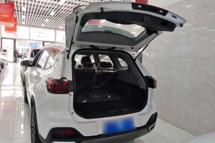 Used Chery Tiggo 8 2024 1.5 TCI Automatic New Dynamic 7-Seater Trunk