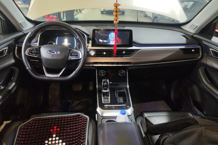 Used Chery Tiggo 8 2019 1.6 TGDI Automatic Luxury Model Center Console