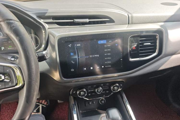 Used Chery Tiggo 8 2018 1.5 TCI Automatic Flagship 7-Seater Audio And AC Panel