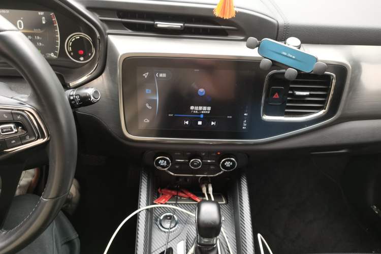 Used Chery Tiggo 8 2018 1.5 TCI Automatic Prestige 7-Seater Audio And AC Panel