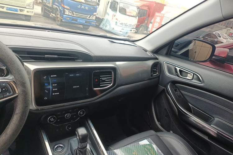 Used Chery Tiggo 8 2018 1.5 TCI Automatic Prestige 7-Seater Audio And AC Panel