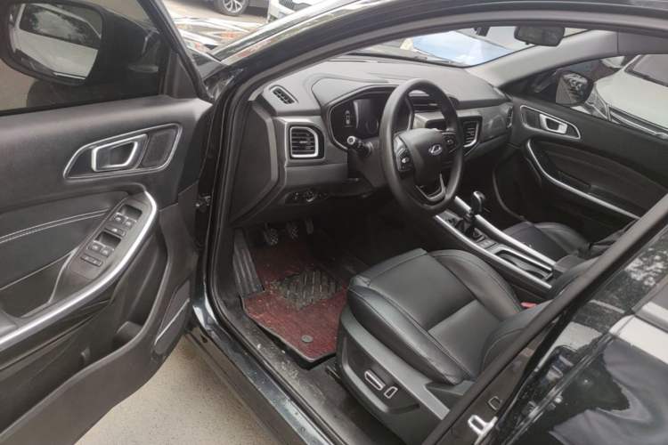 Used Chery Tiggo 8 2018 1.5 TCI Manual Luxury 5-Seater Driver Seat