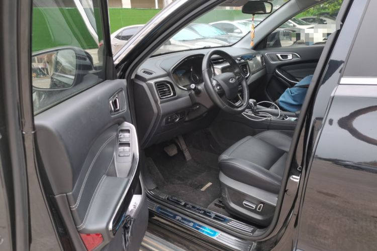 Used Chery Tiggo 8 2018 1.5 TCI Automatic Prestige 7-Seater Driver Seat