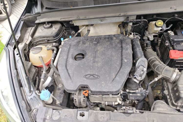 Used Chery Tiggo 8 2018 1.5 TCI Manual Luxury 5-Seater Engine Bay Right