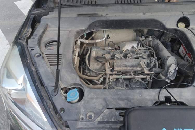 Used Chery Tiggo 8 2018 1.5 TCI Manual Prestige 7-Seater Engine Bay Right