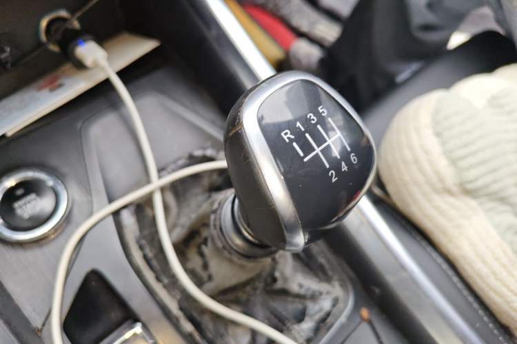 Used Chery Tiggo 8 2018 1.5 TCI Manual Luxury 5-Seater Gear Lever