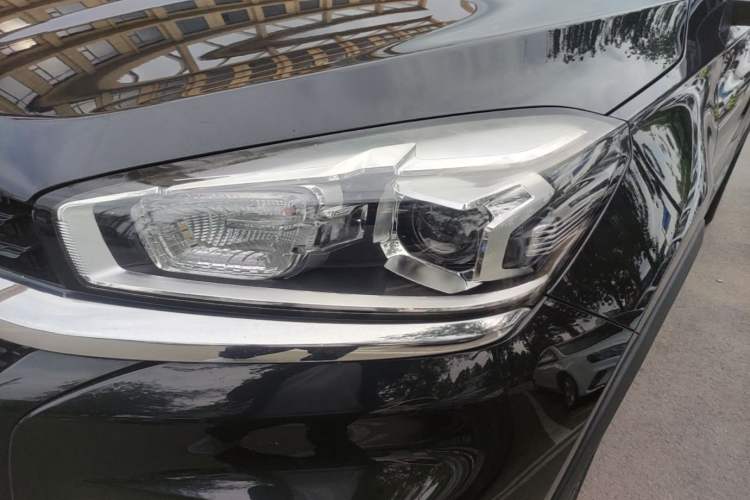 Used Chery Tiggo 8 2018 1.5 TCI Manual Luxury 5-Seater Left Front Headlight