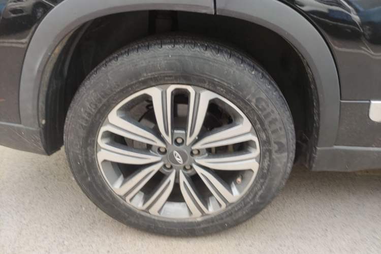 Used Chery Tiggo 8 2018 1.5 TCI Manual Luxury 5-Seater Right Rear Wheel Hub