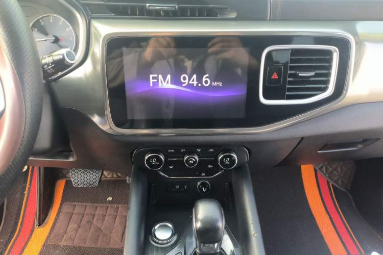 Used Chery Tiggo 8 2018 1.5 TCI Automatic Exclusive Edition 5-seater Audio And AC Panel