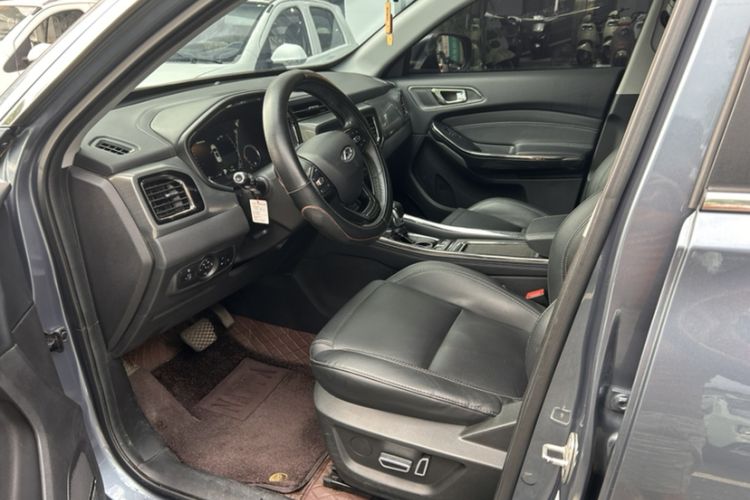 Used Chery Tiggo 8 2018 1.5 TCI Automatic Prestige 5-Seater Interior 3