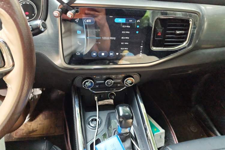 Used Chery Tiggo 8 2018 1.5 TCI Automatic Prestige 5-Seater Audio And AC Panel
