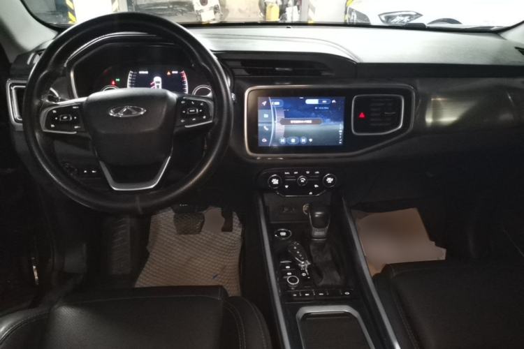 Used Chery Tiggo 8 2018 1.5 TCI Automatic Luxury 7-Seater Center Console