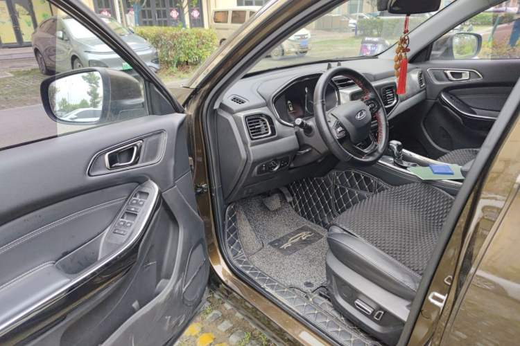 Used Chery Tiggo 8 2018 1.5 TCI Automatic Prestige 5-Seater Driver Seat