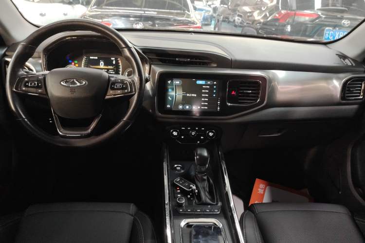 Used Chery Tiggo 8 2018 1.5 TCI Automatic Prestige 5-Seater Gear Lever