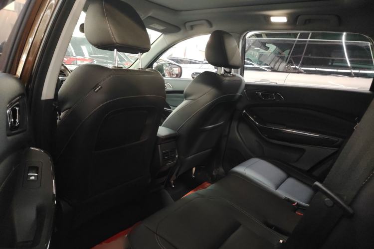 Used Chery Tiggo 8 2018 1.5 TCI Automatic Prestige 5-Seater Interior 4