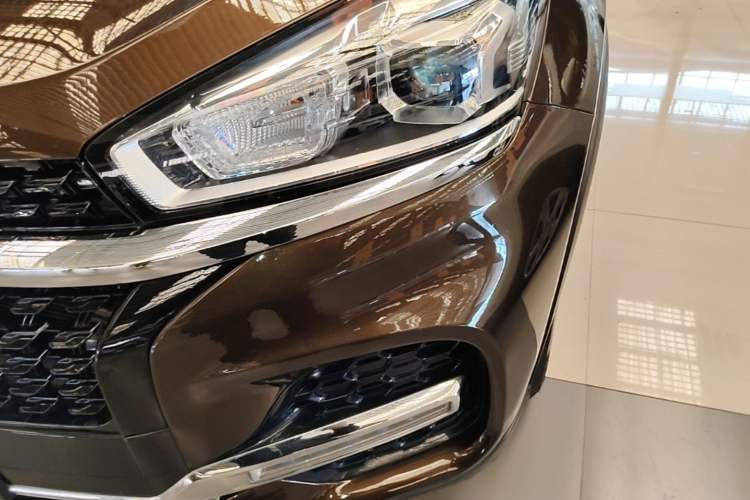 Used Chery Tiggo 8 2018 1.5 TCI Automatic Prestige 5-Seater Left Front Headlight
