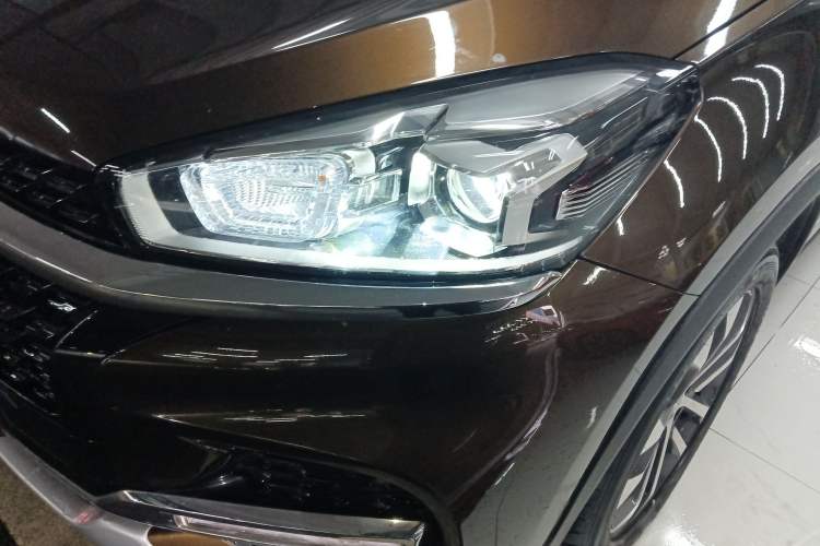 Used Chery Tiggo 8 2018 1.5 TCI Manual Luxury 5-Seater Left Front Headlight