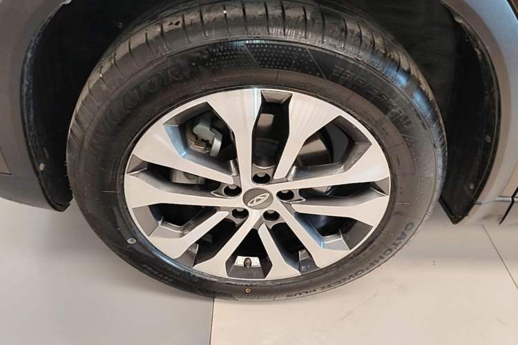 Used Chery Tiggo 8 2018 1.5 TCI Automatic Prestige 5-Seater Left Front Wheel Hub