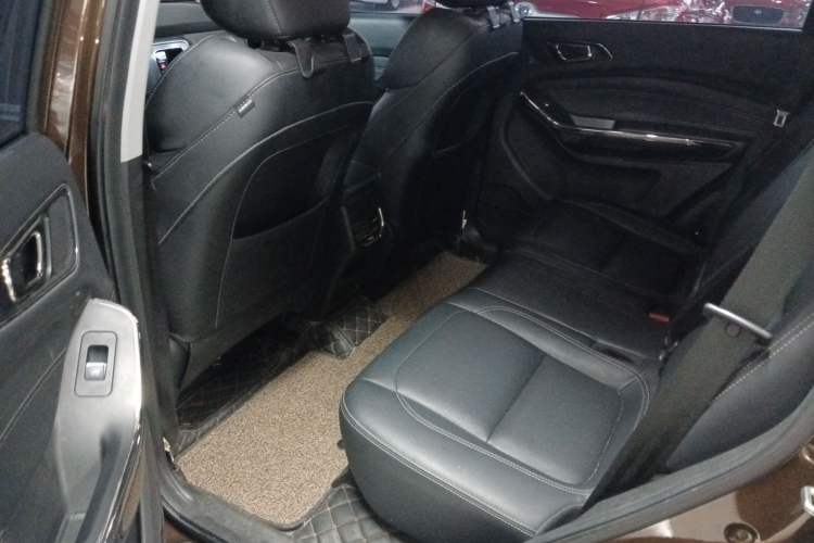 Used Chery Tiggo 8 2018 1.5 TCI Manual Luxury 5-Seater Left Rear Seat