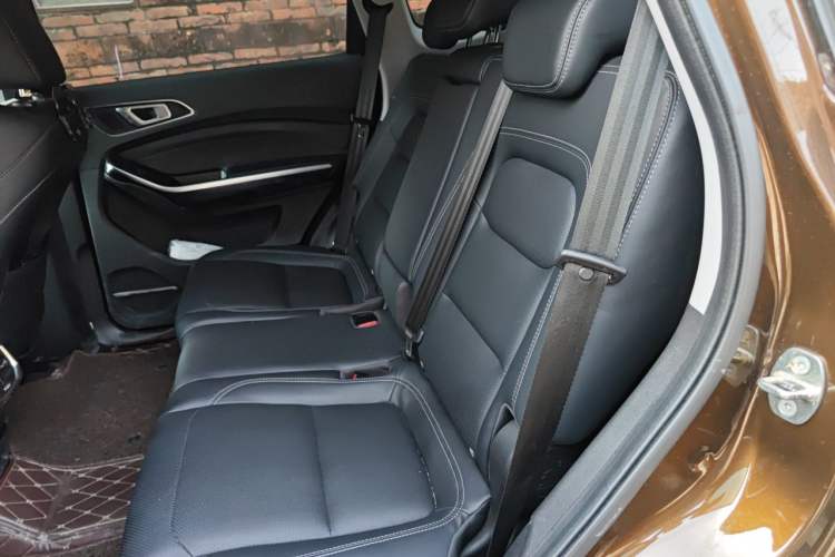 Used Chery Tiggo 8 2018 1.5 TCI Manual Luxury 5-Seater Left Rear Seat