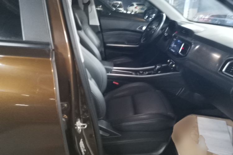 Used Chery Tiggo 8 2018 1.5 TCI Automatic Luxury 7-Seater Right Front Seat