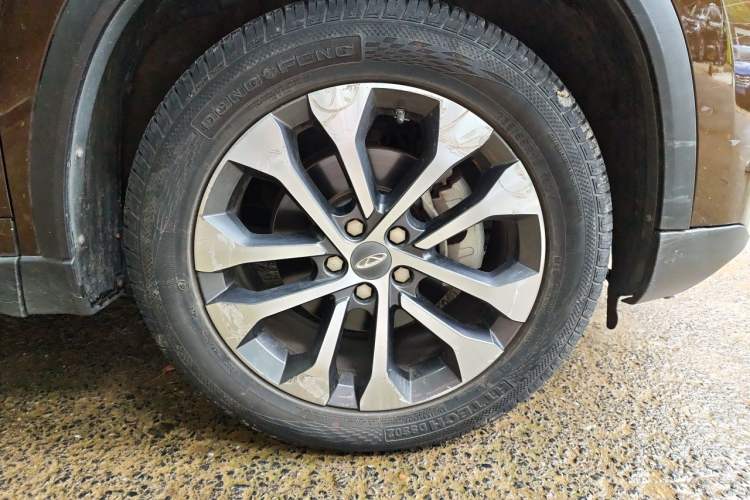 Used Chery Tiggo 8 2018 1.5 TCI Automatic Prestige 5-Seater Right Front Wheel Hub