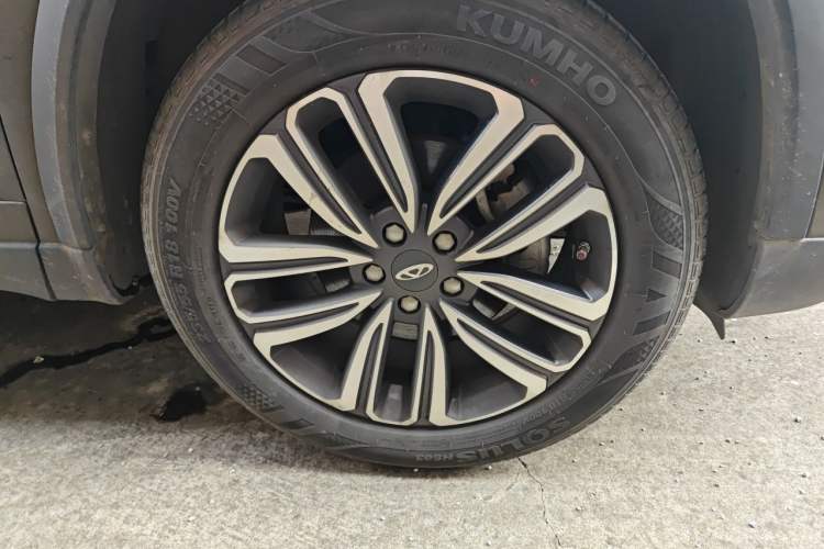 Used Chery Tiggo 8 2018 1.5 TCI Manual Luxury 5-Seater Right Front Wheel Hub