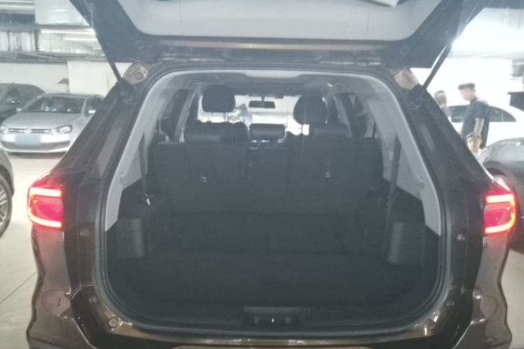 Used Chery Tiggo 8 2018 1.5 TCI Automatic Luxury 7-Seater Trunk