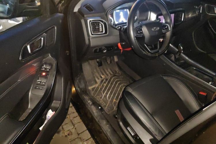 Used Chery Tiggo 8 2018 1.5 TCI Manual Luxury 5-Seater Driver Seat