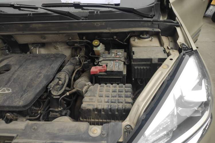 Used Chery Tiggo 8 2018 1.5 TCI Automatic Luxury Model 5 Seats Engine Bay Left