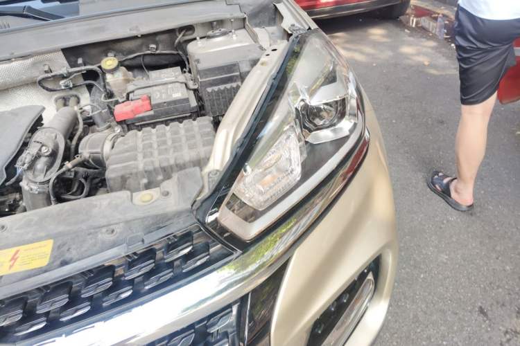 Used Chery Tiggo 8 2018 1.5 TCI Automatic Luxury Model 5 Seats Engine Bay Left