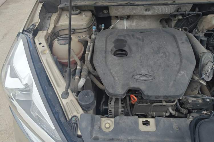 Used Chery Tiggo 8 2018 1.5 TCI Automatic Luxury 7-Seater Engine Bay Right