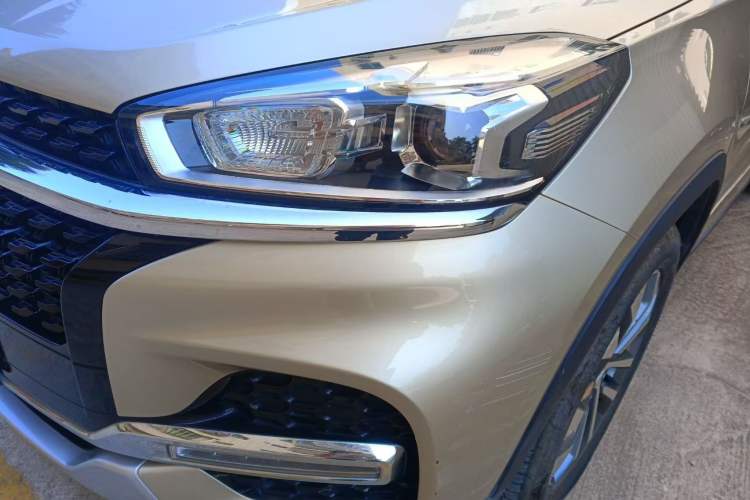 Used Chery Tiggo 8 2018 1.5 TCI Manual Luxury 5-Seater Left Front Headlight