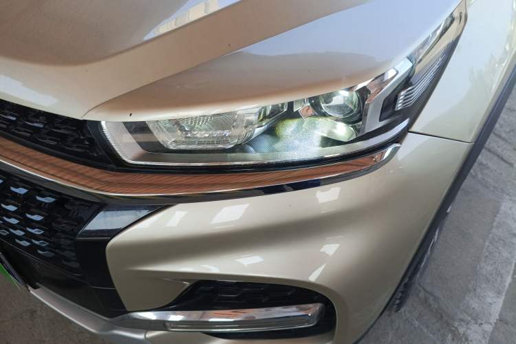Used Chery Tiggo 8 2018 1.5 TCI Automatic Prestige 5-Seater Left Front Headlight