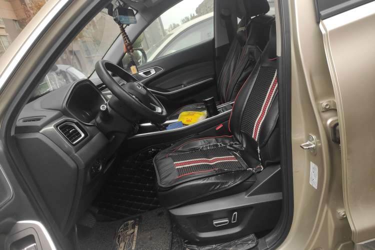 Used Chery Tiggo 8 2018 1.5 TCI Automatic Luxury Model 5 Seats Left Front Seat