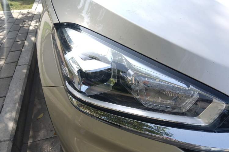 Used Chery Tiggo 8 2018 1.5 TCI Automatic Prestige 5-Seater Right Front Headlight